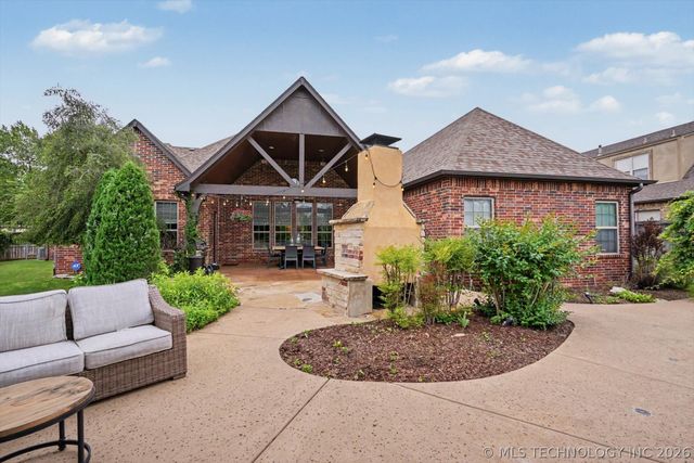 10913 S 77th East Place, Tulsa, OK 74133