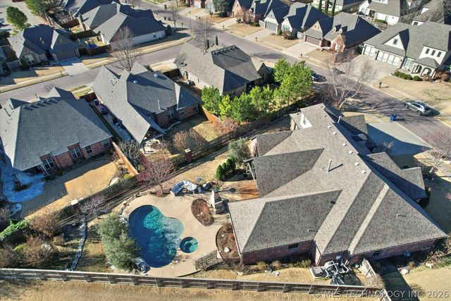 10913 S 77th East Place, Tulsa, OK 74133