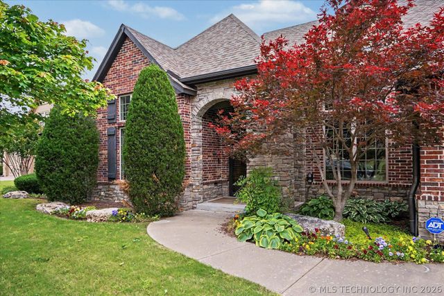 10913 S 77th East Place, Tulsa, OK 74133