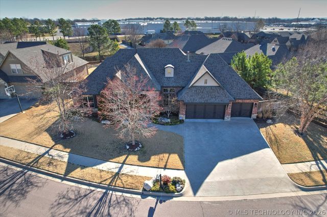 10913 S 77th East Place, Tulsa, OK 74133