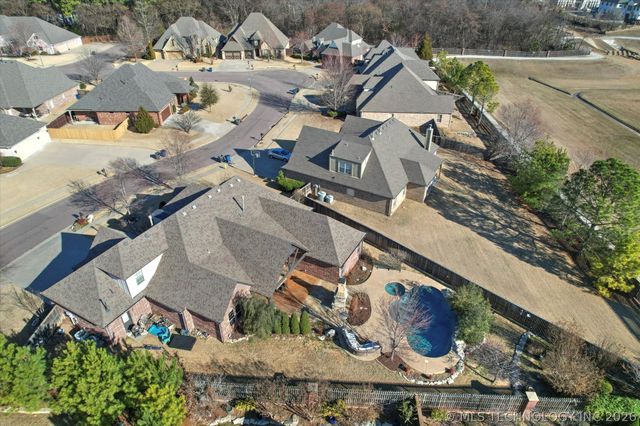 10913 S 77th East Place, Tulsa, OK 74133