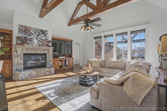 10913 S 77th East Place, Tulsa, OK 74133