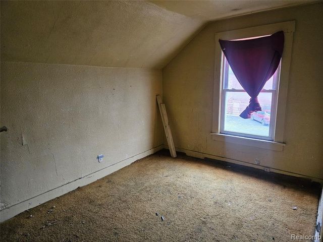 407 E 12th Street, Flint, MI 48503