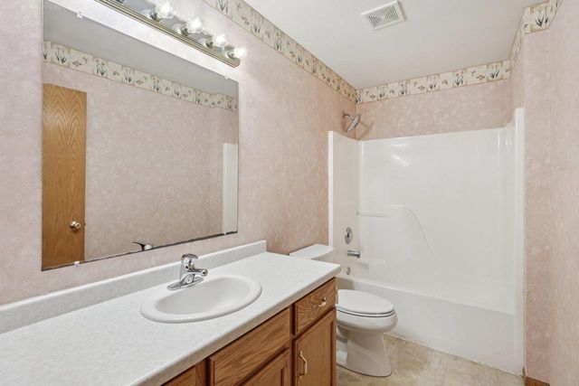 844 Dunn Avenue, Oregon, WI 53575