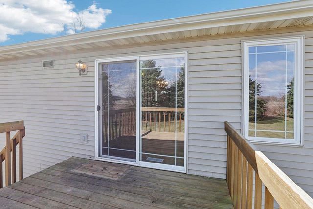 844 Dunn Avenue, Oregon, WI 53575