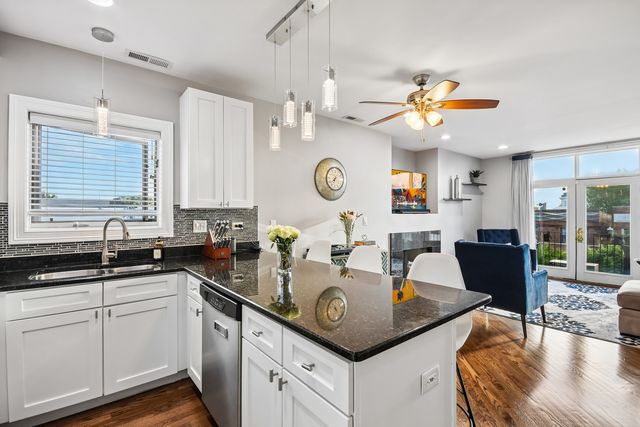 4345 S Indiana Avenue 4S, Chicago, IL 60653