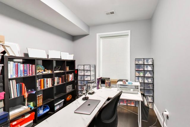 616 E 46th Street 2, Chicago, IL 60653