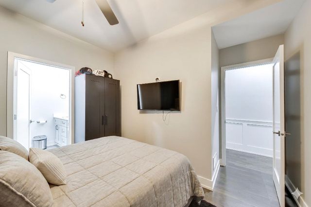 616 E 46th Street 2, Chicago, IL 60653