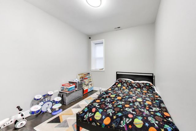 616 E 46th Street 2, Chicago, IL 60653