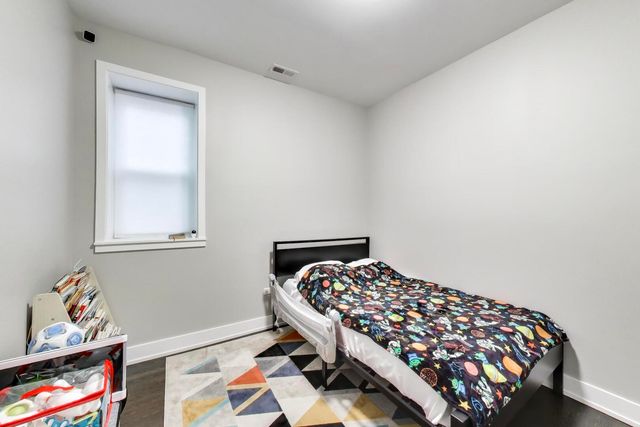 616 E 46th Street 2, Chicago, IL 60653