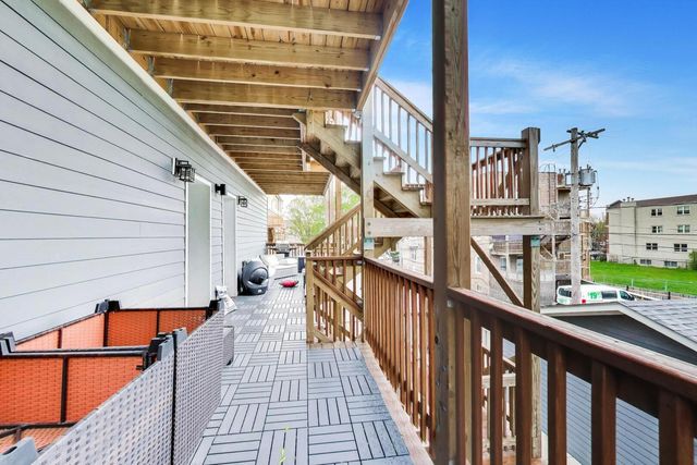 616 E 46th Street 2, Chicago, IL 60653