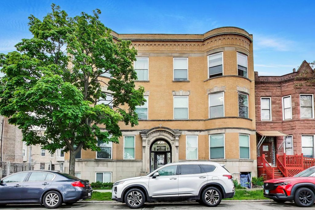 616 E 46th Street 2, Chicago, IL 60653