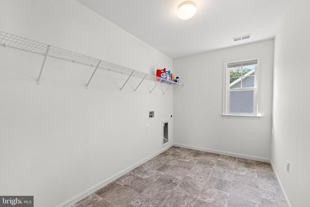 8539 FLEETWOOD DR, Spotsylvania, VA 22551