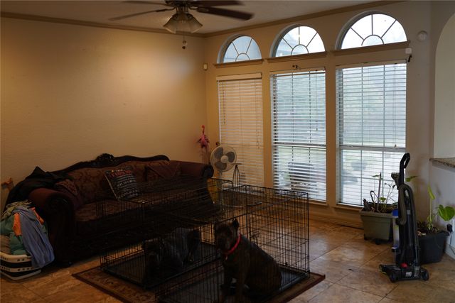 1005 Twin Creek Drive, Desoto, TX 75115