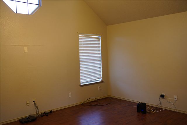 1005 Twin Creek Drive, Desoto, TX 75115