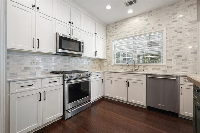 809 Araya Court, Woodstock, GA 30188