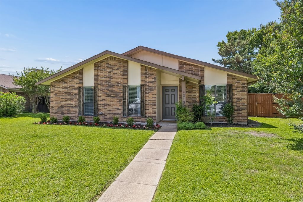 3109 Fairgate Drive, Carrollton, TX 75007