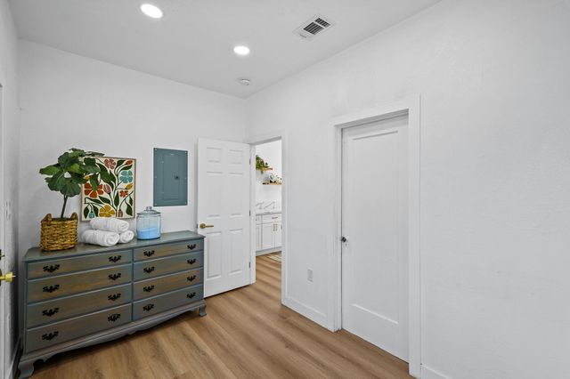 1201 N Harris Street, Hanford, CA 93230