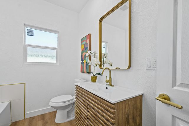 1201 N Harris Street, Hanford, CA 93230