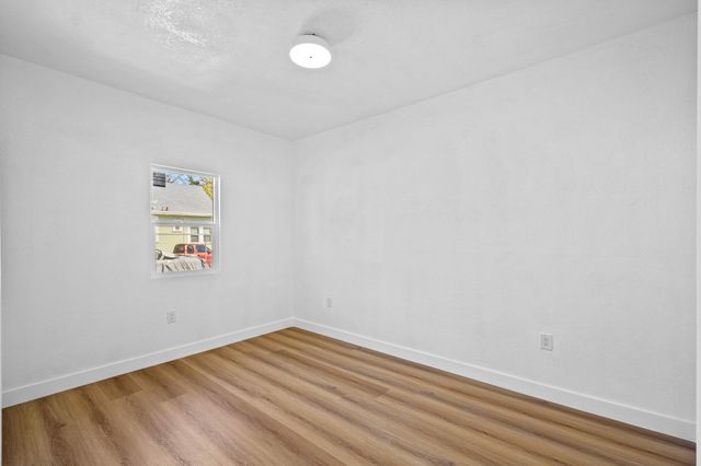 1201 N Harris Street, Hanford, CA 93230