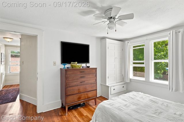 535 Gardenia Avenue, Royal Oak, MI 48067