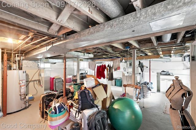 535 Gardenia Avenue, Royal Oak, MI 48067
