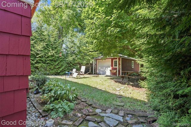 535 Gardenia Avenue, Royal Oak, MI 48067