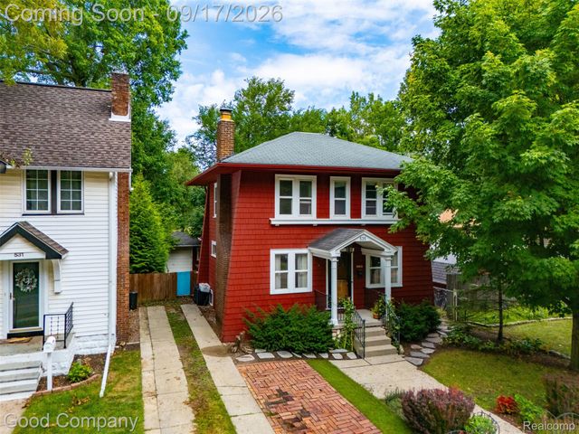 535 Gardenia Avenue, Royal Oak, MI 48067