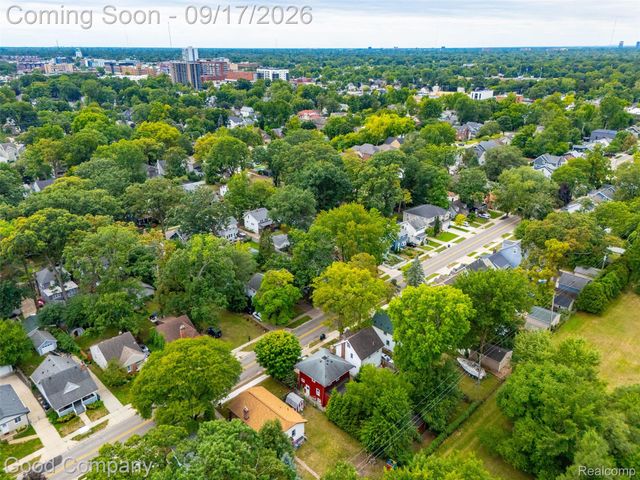 535 Gardenia Avenue, Royal Oak, MI 48067