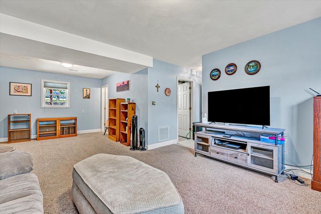 5868 Buckland Mill RD, Roanoke, VA 24019