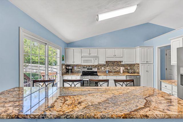 5868 Buckland Mill RD, Roanoke, VA 24019