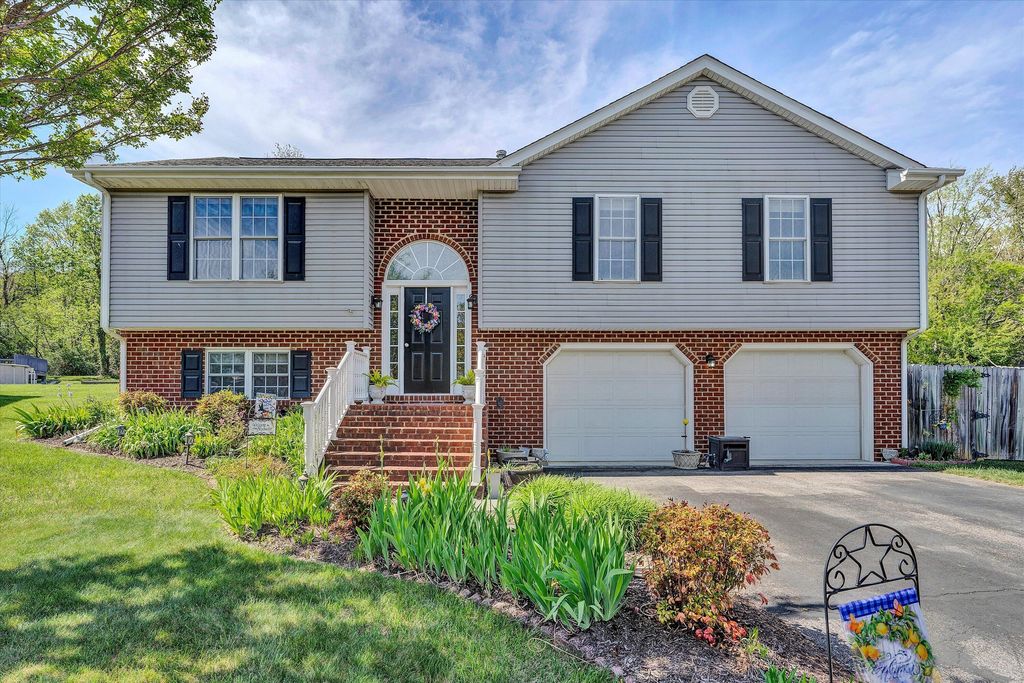 5868 Buckland Mill RD, Roanoke, VA 24019