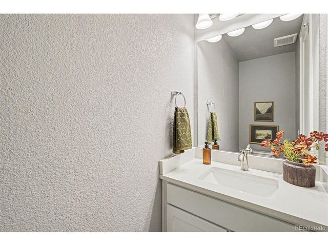 1364 Vine St, Denver, CO 80206