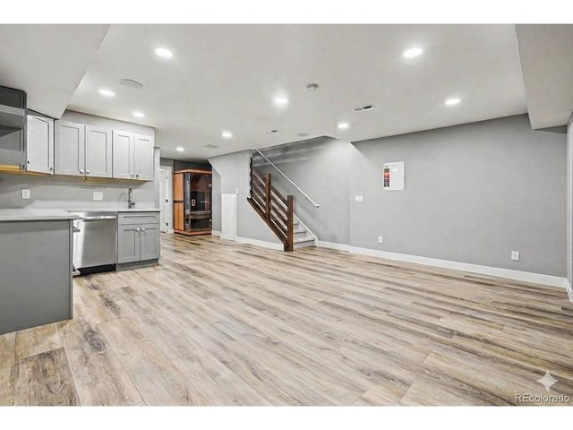 1364 Vine St, Denver, CO 80206
