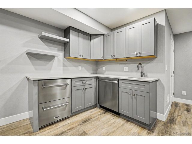 1364 Vine St, Denver, CO 80206