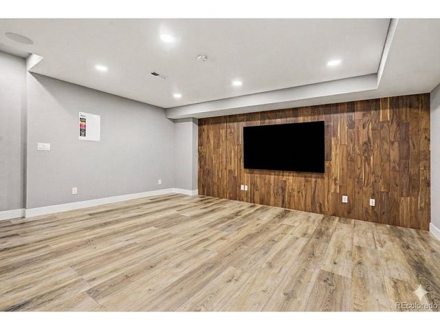 1364 Vine St, Denver, CO 80206