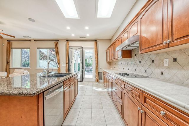 3544 Prescott Avenue, Clovis, CA 93619