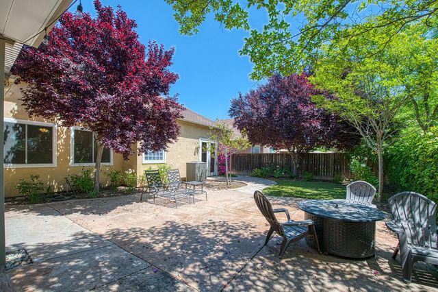3544 Prescott Avenue, Clovis, CA 93619