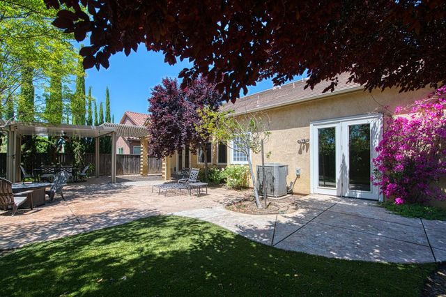 3544 Prescott Avenue, Clovis, CA 93619