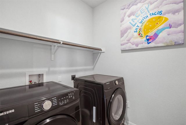 333 Diamondleaf DR, Buda, TX 78610