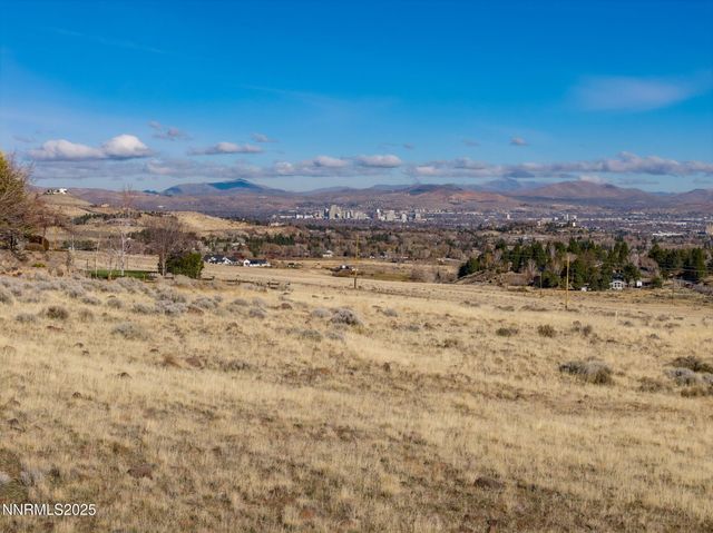 390 Questa Court, Reno, NV 89511