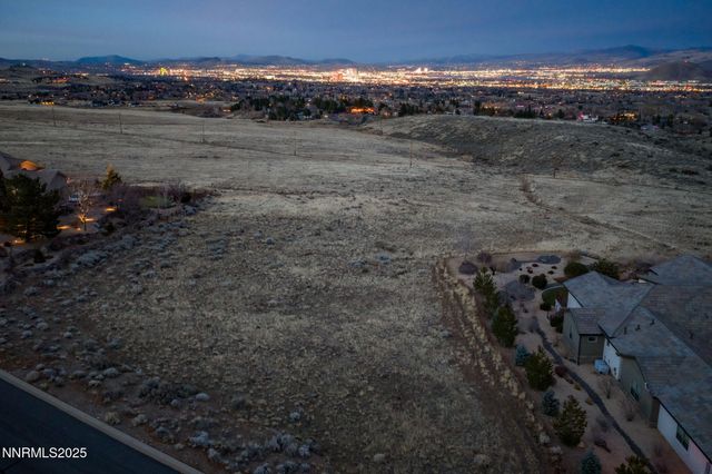 390 Questa Court, Reno, NV 89511