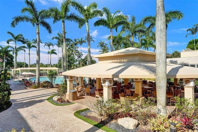 5746 Crystal Shores Drive 402, Boynton Beach, FL 33437