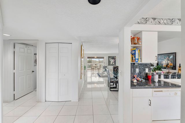 5746 Crystal Shores Drive 402, Boynton Beach, FL 33437