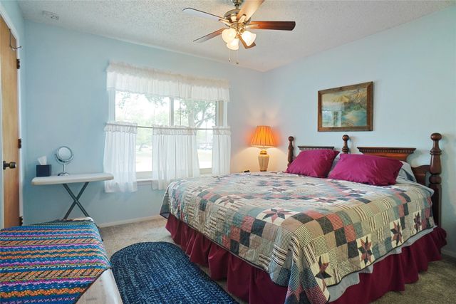 642 Half Moon Way, Runaway Bay, TX 76426