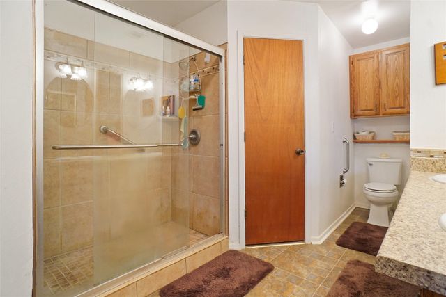 642 Half Moon Way, Runaway Bay, TX 76426