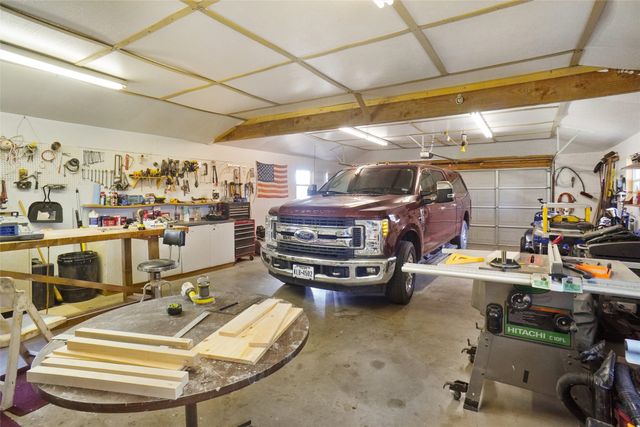 642 Half Moon Way, Runaway Bay, TX 76426