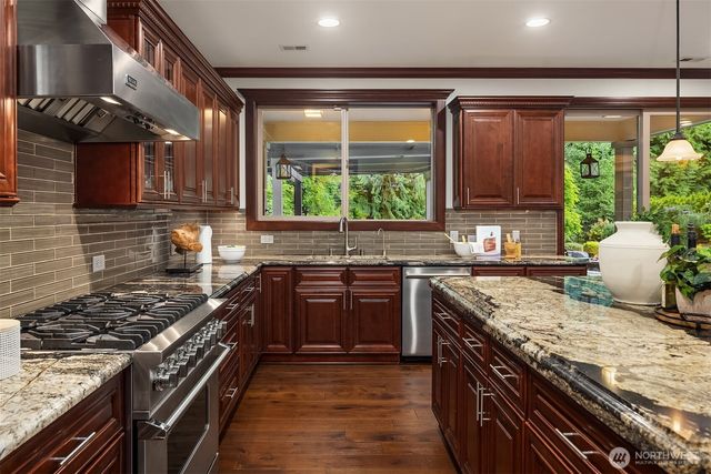 23420 SE 21st Court, Sammamish, WA 98075