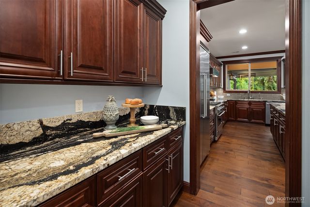 23420 SE 21st Court, Sammamish, WA 98075