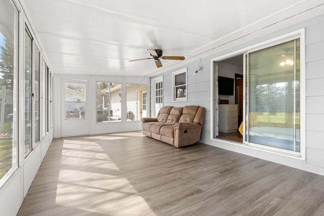 13016 9 Mile Road, Battle Creek, MI 49014